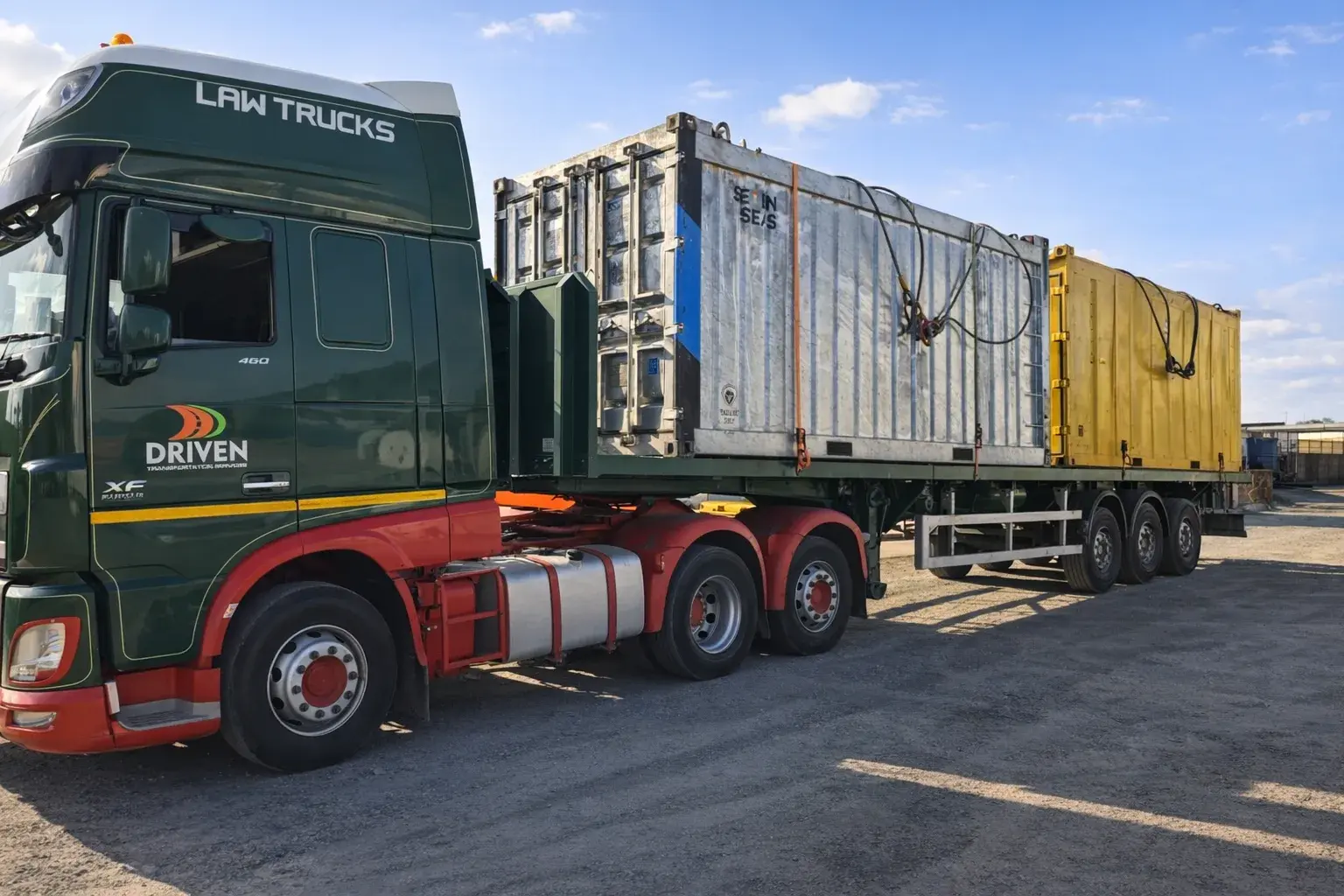 Haulage trucks — photo 1